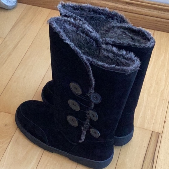 Rampage Shoes - Rampage Black Faux Fur Button Boots